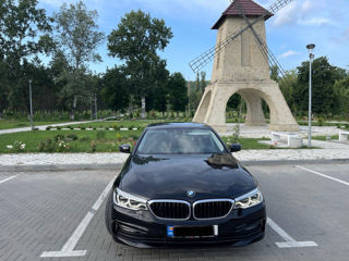 BMW 5 Series foto 2