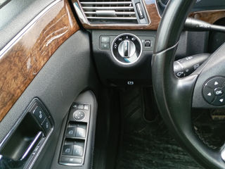 Mercedes E-Class фото 4