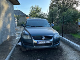 Volkswagen Touareg foto 1