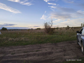 Бубуечь Bubuieci - 3 км от Кишинёва Продаём 10 соток огорода 87 метров длина на 14 Метров ширина ,