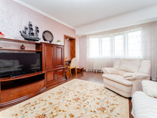 Apartament cu 2 camere, 80 m², Botanica, Chișinău foto 6