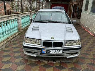 BMW 3 Series foto 5