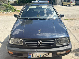Volkswagen Vento фото 1