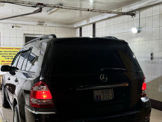 Mercedes GL-Class foto 2