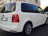 Volkswagen Touran foto 4