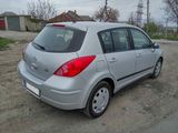 Nissan Tiida foto 9