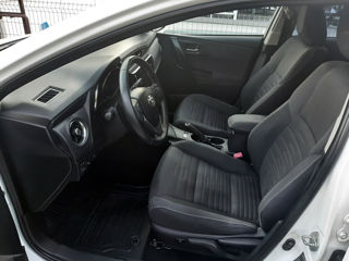 Toyota Auris foto 8