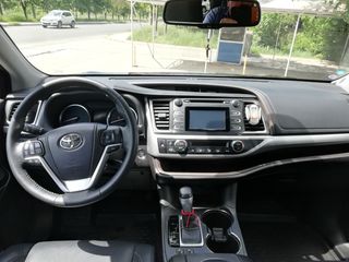 Toyota Highlander foto 8