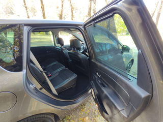 Renault Scenic foto 12