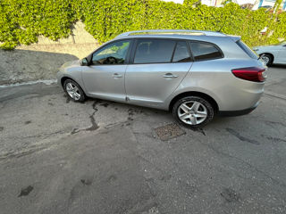 Renault Megane foto 2