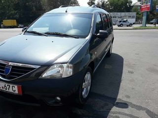 Dacia Logan foto 4