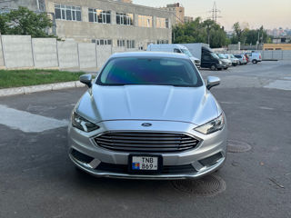 Ford Fusion foto 2