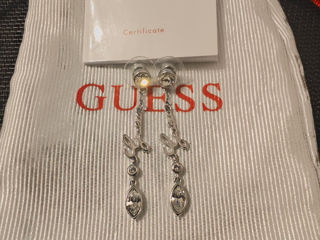 Guess новое изделие- серьги.