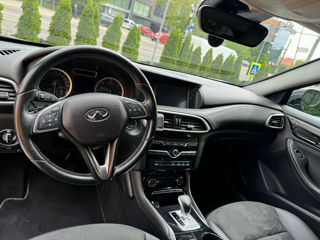 Infiniti QX30 фото 2