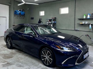 Lexus ES Series