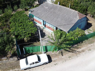 Casa in centrul satului Codreanca foto 3