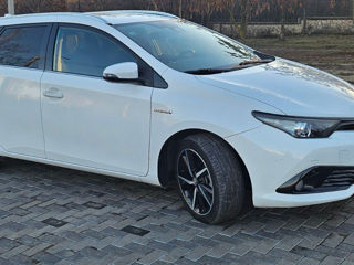 Toyota Auris foto 2