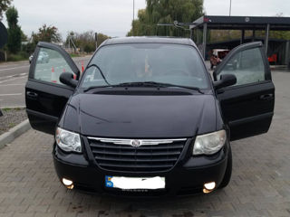 Chrysler Voyager foto 9