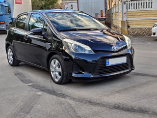 Toyota Yaris foto 2