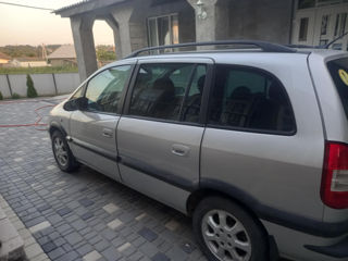 Opel Zafira foto 4