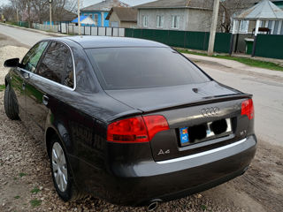 Audi A4 foto 2