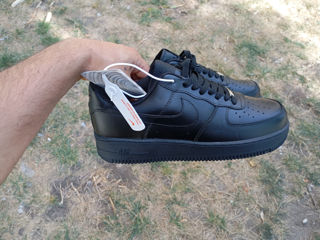 Nike air force black din piele natural din Anglia foto 8