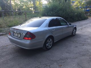 Mercedes E Class foto 7