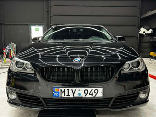 BMW 5 Series foto 2