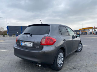 Toyota Auris foto 4