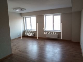 Spre chirie spaţiu industrial 1800 m.p. 5400€ foto 4