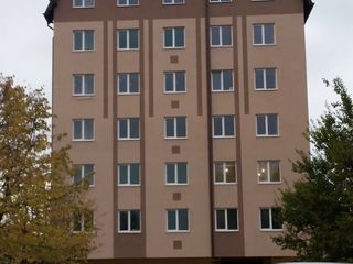 Urgent vinzare apartament 2 camere 50м2+5m2 foto 1