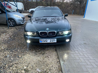 BMW 5 Series foto 5