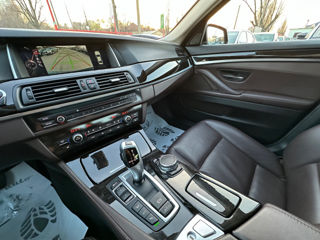 BMW 5 Series foto 17