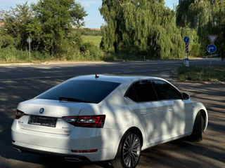 Skoda Superb foto 3