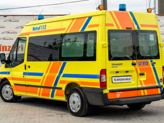 Ford Ambulanta foto 2