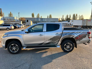 Mitsubishi L200 foto 6