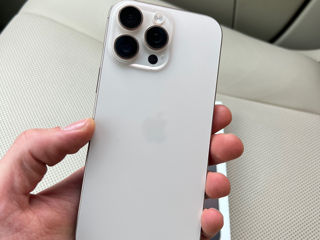 iPhone 16 Pro Max foto 2