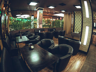 Se vinde bar Polo House si cafenea Cabinet Cafe foto 6