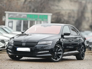 Skoda Superb foto 2