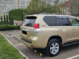 Toyota Land Cruiser Prado foto 5