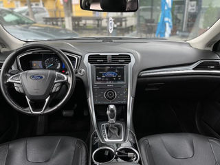 Ford Fusion foto 4