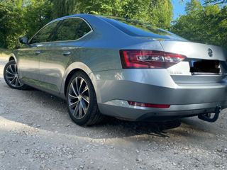 Skoda Superb foto 4