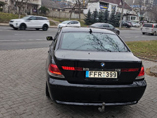 BMW 7 Series foto 3