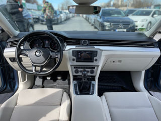 Volkswagen Passat foto 9