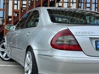 Mercedes E-Class foto 8