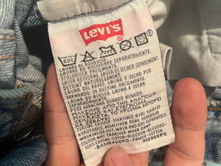 Vînd blugi Levi Strauss&Co foto 3