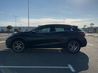 Infiniti Q30 foto 6