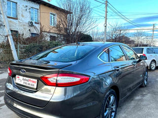 Ford Fusion foto 5