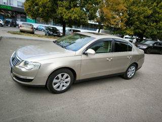 Volkswagen Passat foto 2