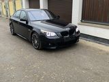 BMW 5 Series foto 7